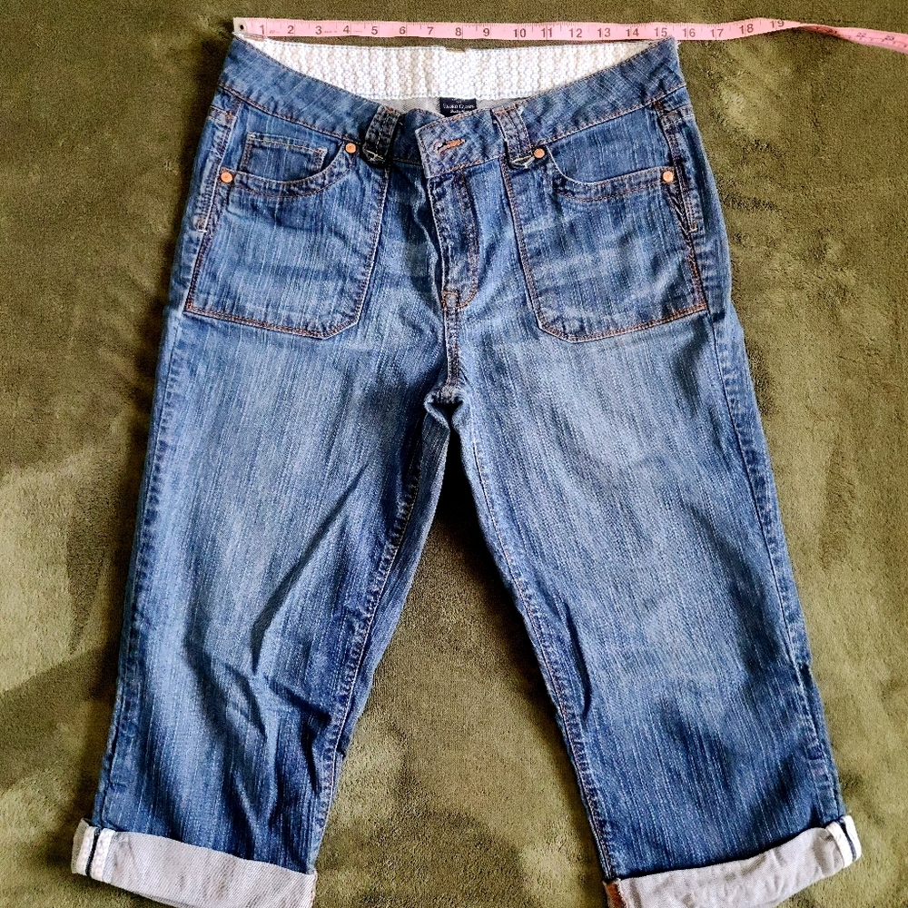 Faded Glory Capris